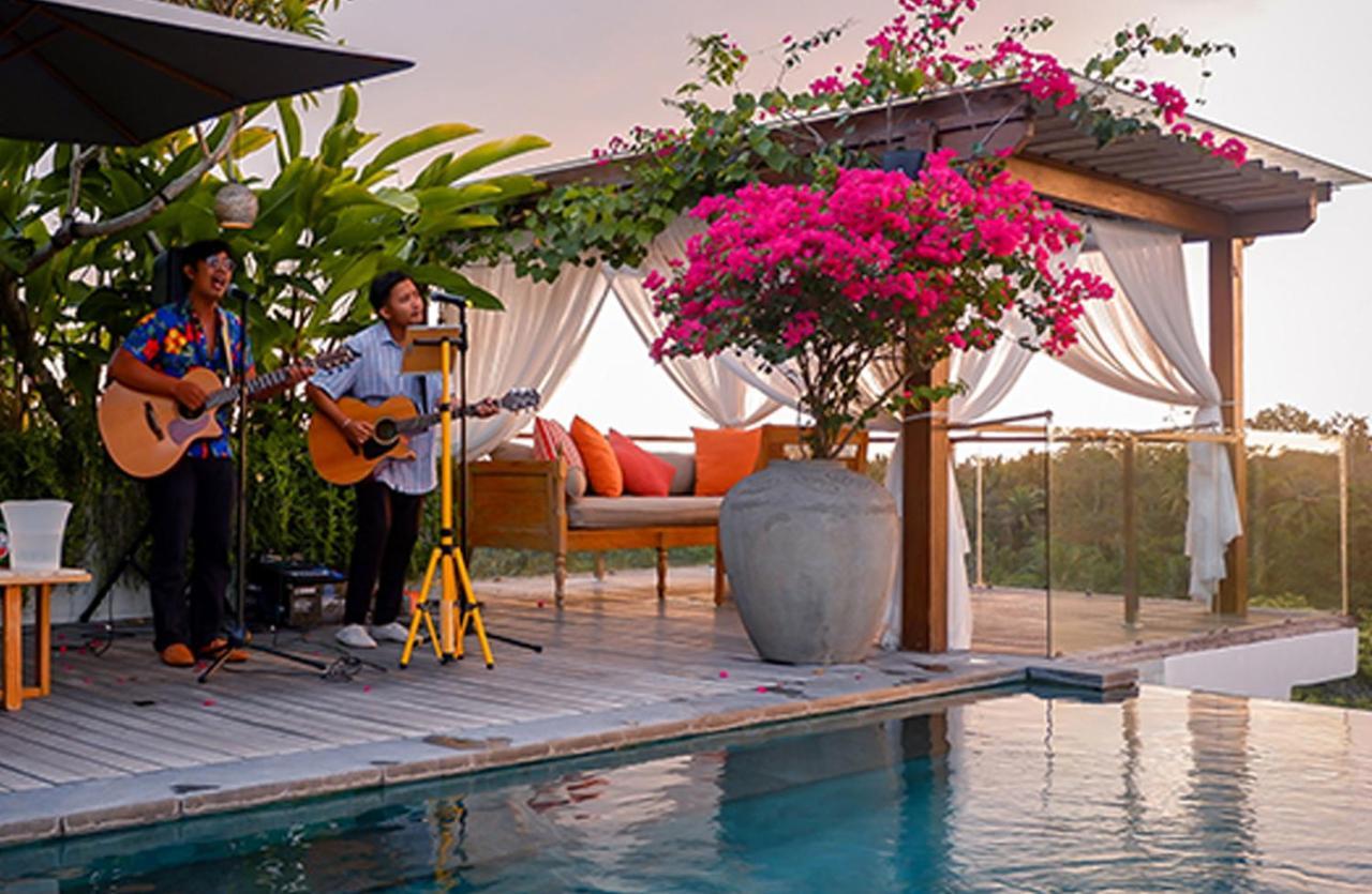 אובוד Goya Boutique Resort מראה חיצוני תמונה The Deck at The Village