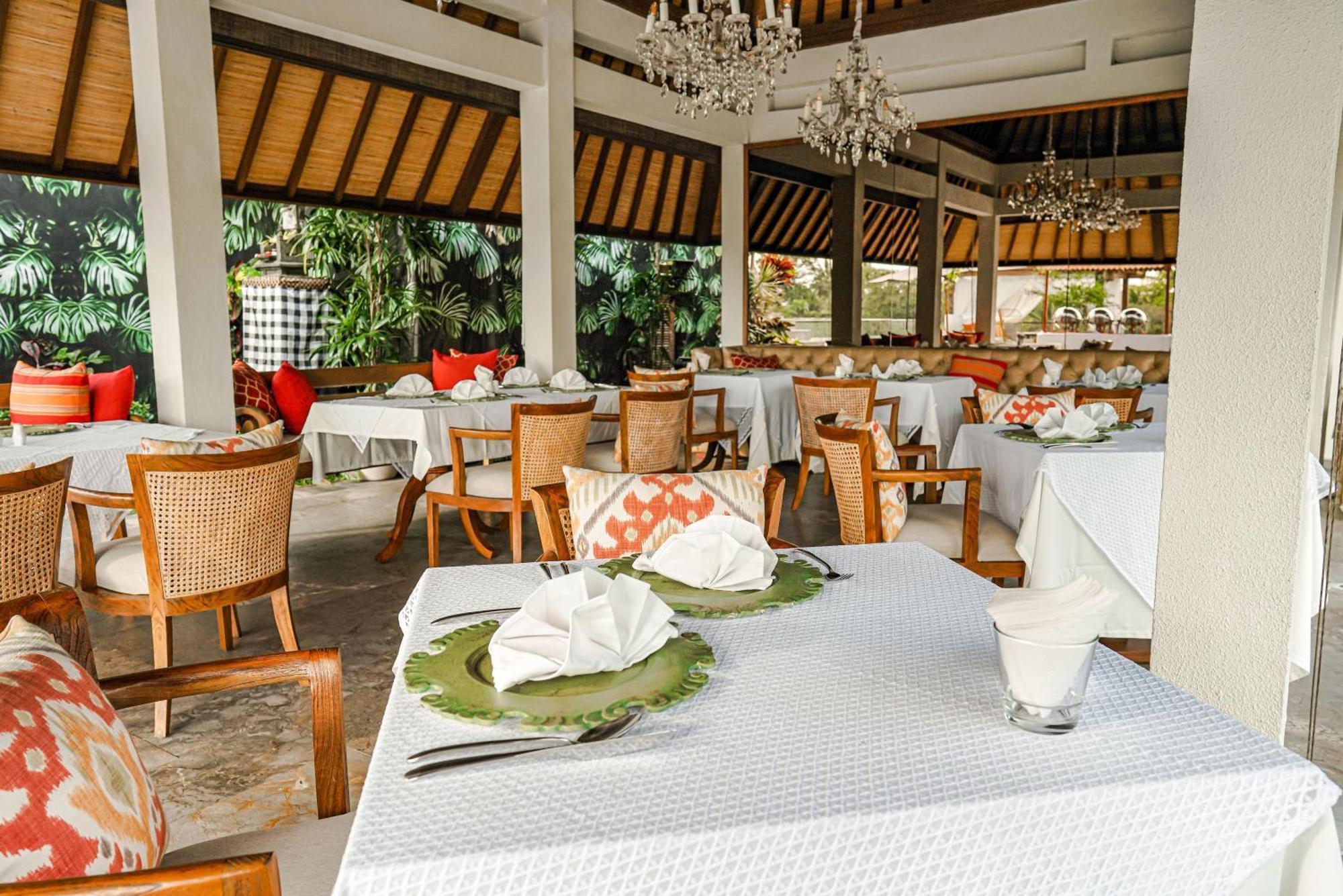 אובוד Goya Boutique Resort מראה חיצוני תמונה The restaurant at the hotel